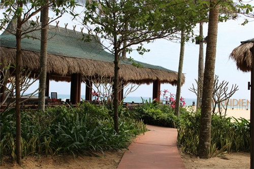 加盟费还是自己开店好（加盟店划算还是自己做划算）